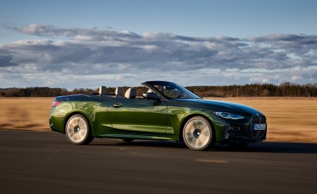 2021 BMW 4 Series Convertible Front Three-Quarter Wallpapers 450x275 (39)