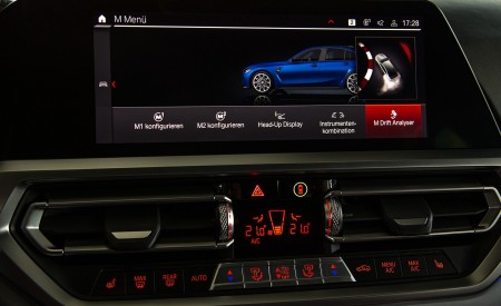 2021 BMW M3 Competition Sedan (Color: Frozen Portimao Blue Metallic) Central Console Wallpapers 450x275 (104)