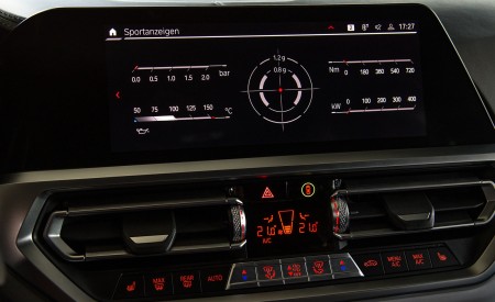 2021 BMW M3 Competition Sedan (Color: Frozen Portimao Blue Metallic) Central Console Wallpapers 450x275 (108)