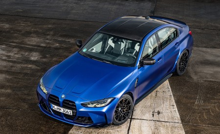 2021 BMW M3 Competition Sedan (Color: Frozen Portimao Blue Metallic) Front Three-Quarter Wallpapers 450x275 (66)