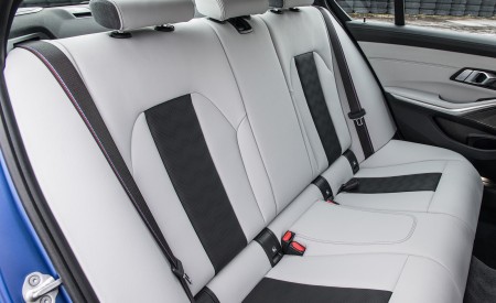 2021 BMW M3 Competition Sedan (Color: Frozen Portimao Blue Metallic) Interior Rear Seats Wallpapers 450x275 (111)