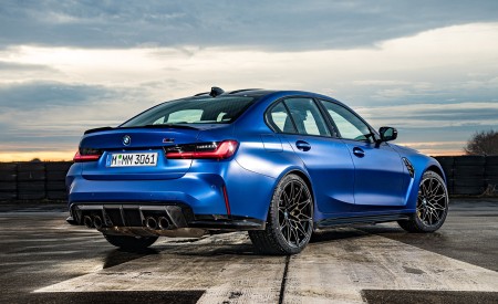 2021 BMW M3 Competition Sedan (Color: Frozen Portimao Blue Metallic) Rear Three-Quarter Wallpapers 450x275 (72)