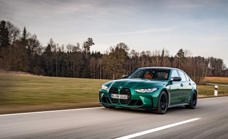 2021 BMW M3 Competition Sedan (Color: Isle of Men Green) Front Three-Quarter Wallpapers 450x275 (124)