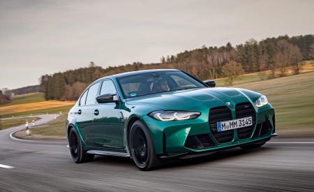 2021 BMW M3 Competition Sedan (Color: Isle of Men Green) Front Three-Quarter Wallpapers 450x275 (134)