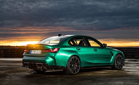 2021 BMW M3 Competition Sedan (Color: Isle of Men Green) Rear Three-Quarter Wallpapers 450x275 (147)