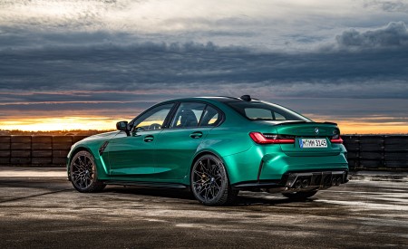 2021 BMW M3 Competition Sedan (Color: Isle of Men Green) Rear Three-Quarter Wallpapers 450x275 (148)