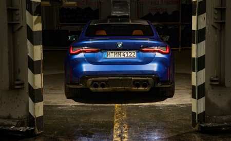2021 BMW M4 Competition Coupe (Color: Portimao Blue) Rear Wallpapers 450x275 (57)