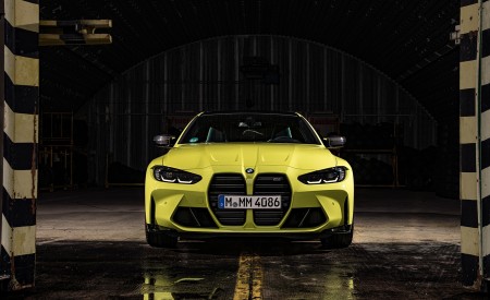 2021 BMW M4 Competition Coupe (Color: Sao Paulo Yellow) Front Wallpapers 450x275 (105)