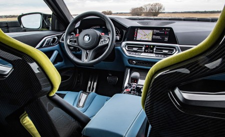 2021 BMW M4 Competition Coupe (Color: Sao Paulo Yellow) Interior Wallpapers 450x275 (119)