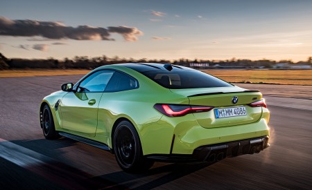 2021 BMW M4 Competition Coupe (Color: Sao Paulo Yellow) Rear Three-Quarter Wallpapers 450x275 (91)