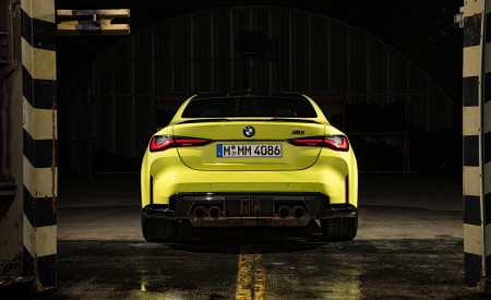 2021 BMW M4 Competition Coupe (Color: Sao Paulo Yellow) Rear Wallpapers 450x275 (108)