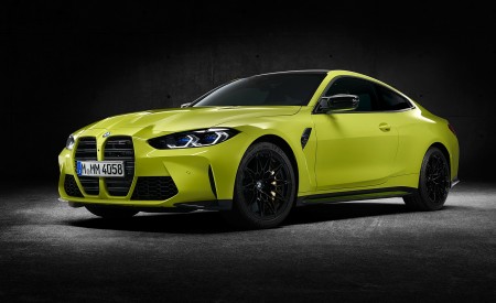 2021 BMW M4 Coupe Competition Front Three-Quarter Wallpapers 450x275 (176)