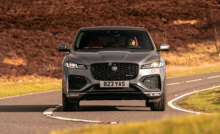 2021 Jaguar F-PACE P400 MHEV Front Wallpapers 450x275 (8)