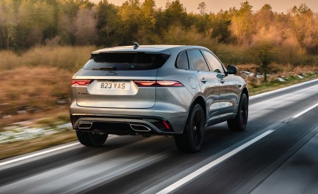 2021 Jaguar F-PACE P400 MHEV Rear Three-Quarter Wallpapers 450x275 (5)