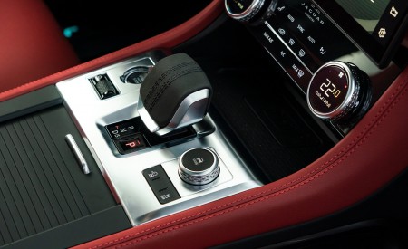 2021 Jaguar F-Pace P400 MHEV R-Dynamic SE Central Console Wallpapers 450x275 (18)