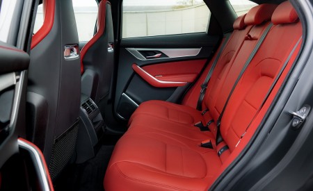 2021 Jaguar F-Pace P400 MHEV R-Dynamic SE Interior Rear Seats Wallpapers 450x275 (22)
