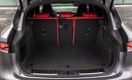 2021 Jaguar F-Pace P400 MHEV R-Dynamic SE Trunk Wallpapers 450x275 (24)