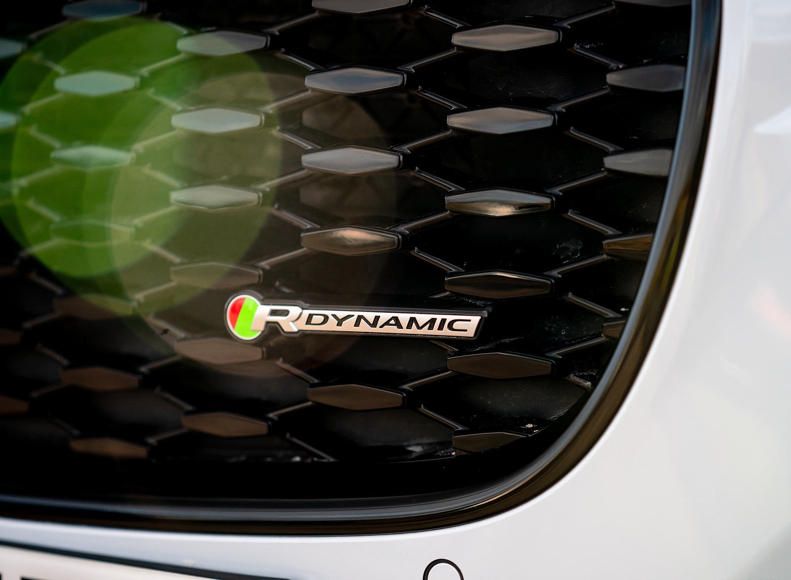 2021 Jaguar XF P300 R-Dynamic SE Detail Wallpapers  #20 of 30