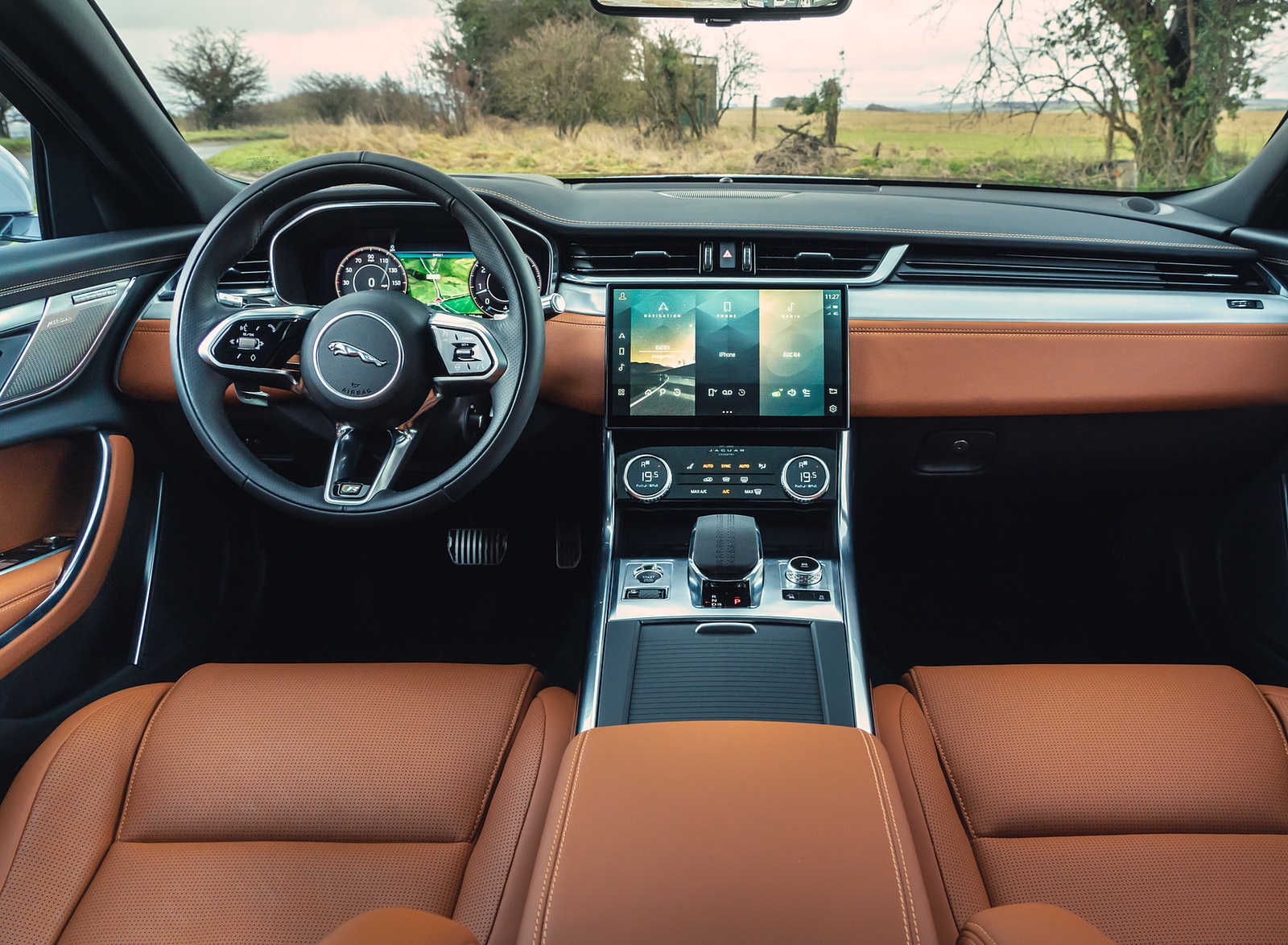 2021 Jaguar XF P300 R-Dynamic SE Interior Cockpit Wallpapers #26 of 30