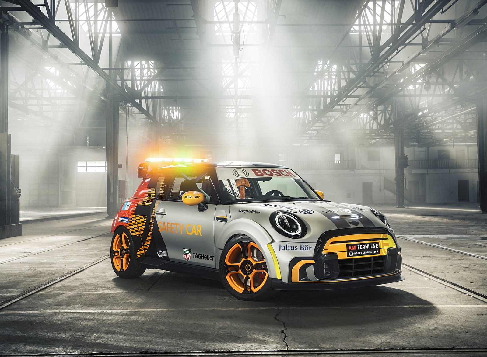 2021 MINI Electric Pacesetter Front Three-Quarter Wallpapers (10)