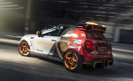 2021 MINI Electric Pacesetter Rear Three-Quarter Wallpapers  450x275 (4)