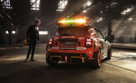 2021 MINI Electric Pacesetter Rear Wallpapers 450x275 (29)