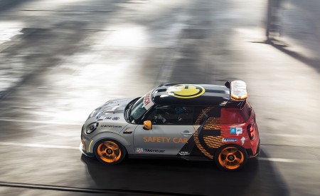 2021 MINI Electric Pacesetter Side Wallpapers 450x275 (6)