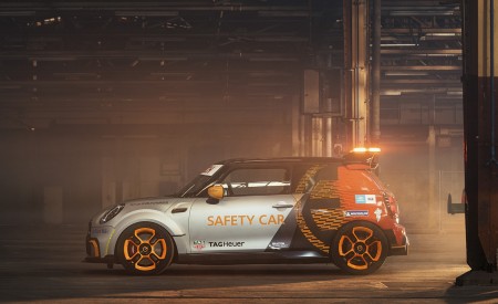 2021 MINI Electric Pacesetter Side Wallpapers 450x275 (18)