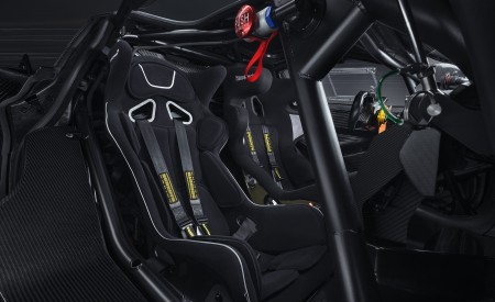 2021 McLaren 720S GT3X Interior Wallpapers 450x275 (5)
