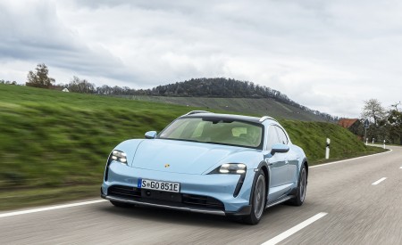 2021 Porsche Taycan 4S Cross Turismo (Color: Frozen Blue Metallic) Front Wallpapers 450x275 (50)