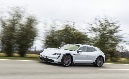 2021 Porsche Taycan 4S Cross Turismo (Color: Ice Grey Metallic) Front Three-Quarter Wallpapers 450x275 (9)