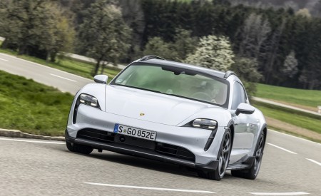 2021 Porsche Taycan 4S Cross Turismo (Color: Ice Grey Metallic) Front Wallpapers 450x275 (11)