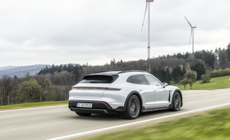 2021 Porsche Taycan 4S Cross Turismo (Color: Ice Grey Metallic) Rear Three-Quarter Wallpapers 450x275 (12)