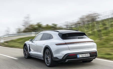 2021 Porsche Taycan 4S Cross Turismo (Color: Ice Grey Metallic) Rear Three-Quarter Wallpapers 450x275 (14)