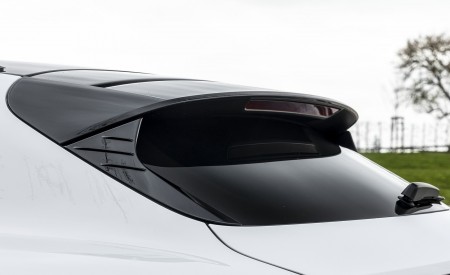 2021 Porsche Taycan 4S Cross Turismo (Color: Ice Grey Metallic) Spoiler Wallpapers 450x275 (23)