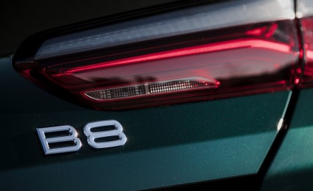 2022 ALPINA B8 Gran Coupé Badge Wallpapers 450x275 (19)