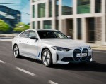 2022 BMW i4 eDrive40 Front Three-Quarter Wallpapers  150x120 (5)