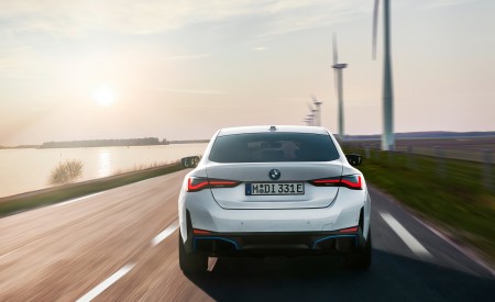 2022 BMW i4 eDrive40 Rear Wallpapers 450x275 (3)