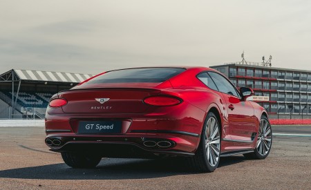 2022 Bentley Continental GT Speed (Color: Candy Red) Rear Wallpapers 450x275 (94)