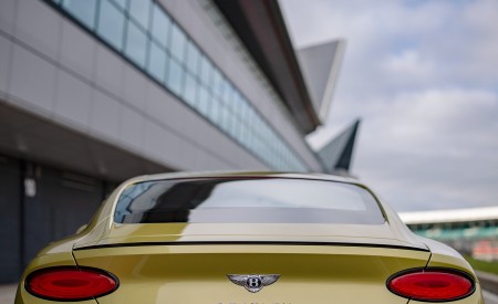 2022 Bentley Continental GT Speed (Color: Julep) Detail Wallpapers 450x275 (121)