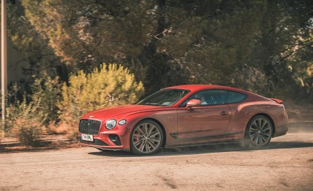 2022 Bentley Continental GT Speed Front Three-Quarter Wallpapers 450x275 (38)