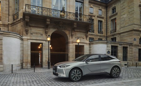 2022 DS 4 E-Tense Front Three-Quarter Wallpapers 450x275 (2)