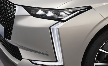 2022 DS 4 E-Tense Headlight Wallpapers 450x275 (11)