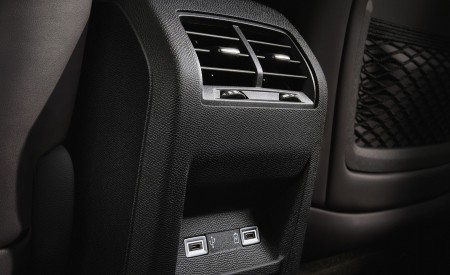 2022 DS 4 E-Tense Interior Detail Wallpapers 450x275 (45)