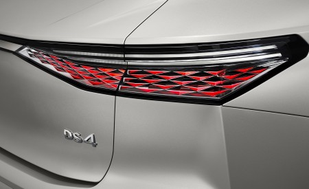 2022 DS 4 E-Tense Tail Light Wallpapers 450x275 (10)