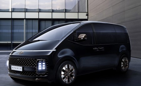 2022 Hyundai Staria Front Three-Quarter Wallpapers  450x275 (3)