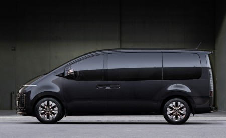 2022 Hyundai Staria Side Wallpapers 450x275 (6)