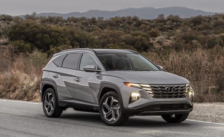 2022 Hyundai Tucson Plug-In Hybrid Front Three-Quarter Wallpapers  450x275 (4)