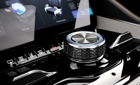 2022 Jeep Grand Wagoneer Central Console Wallpapers 450x275 (85)