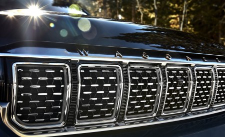 2022 Jeep Grand Wagoneer Grill Wallpapers 450x275 (52)